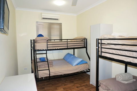 Exmouth Villas Unit 30 Large Undercover Deck For Entertaining - Accommodation Port Macquarie 1