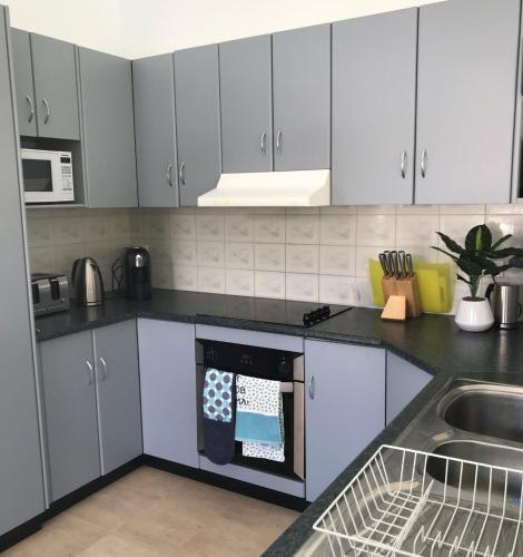 11 Anchovy Street Tin Can Bay Summer Haven Coastal Retreat - Accommodation Port Macquarie 1