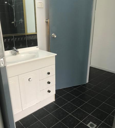 11 Anchovy Street Tin Can Bay Summer Haven Coastal Retreat - Accommodation Port Macquarie 4