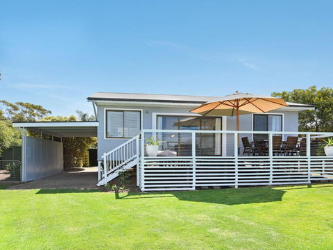 Scenic Shack 4 Scenic Way - Accommodation Port Macquarie 3