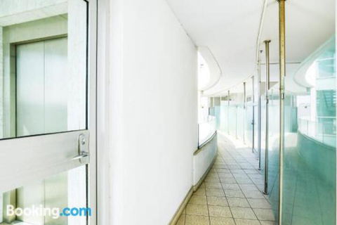 Bayline Beachfront Apartment No 4 - Accommodation Port Macquarie 1