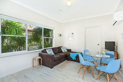 Smugglers Resort Style Apartments No 9 - Accommodation Port Macquarie 1