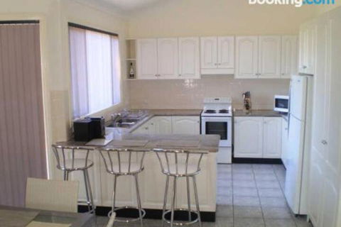 Retreat On Surf Beach - Accommodation Port Macquarie 3