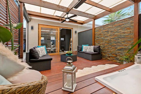 AMORE A Tranquil Retreat With Couples Spa - Accommodation Port Macquarie 1
