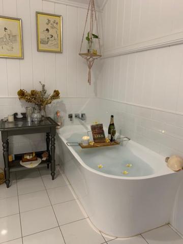 Stunning Queenslander - Accommodation Port Macquarie 6