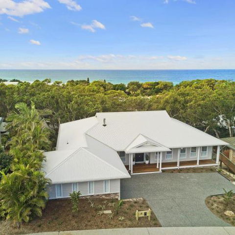 A Home Like Few Others - Accommodation Port Macquarie 1