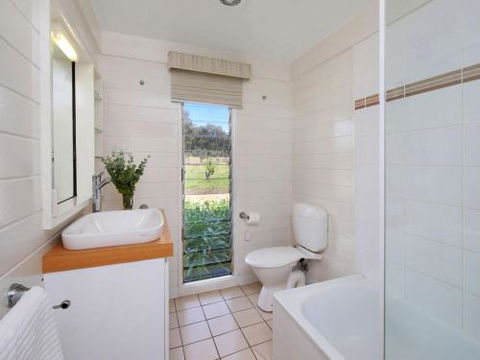 Ironbark Hill Retreat - Accommodation Port Macquarie 4