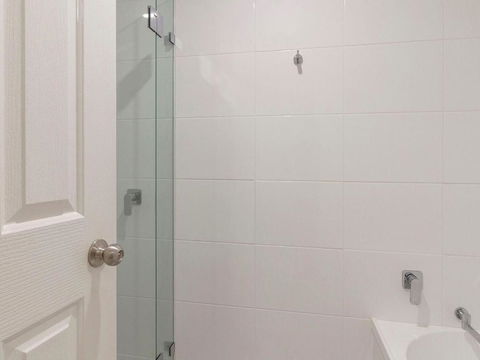 Across The Road From The Beach! - Accommodation Port Macquarie 6