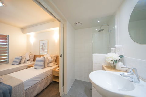 The Hamptons On Airlie - Accommodation Port Macquarie 6