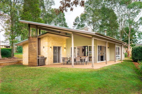 RUST - Accommodation Port Macquarie 3