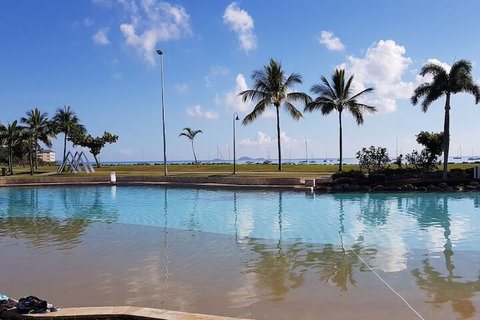 WHITSUNDAY Spacious & Comfortable Moments From Picturesque Boardwalk - Accommodation Port Macquarie 1