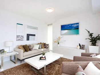 Panoramic Views At Sub Penthouse Apt - Accommodation Port Macquarie 6