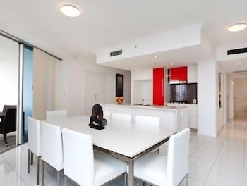Panoramic Views At Sub Penthouse Apt - Accommodation Port Macquarie 2