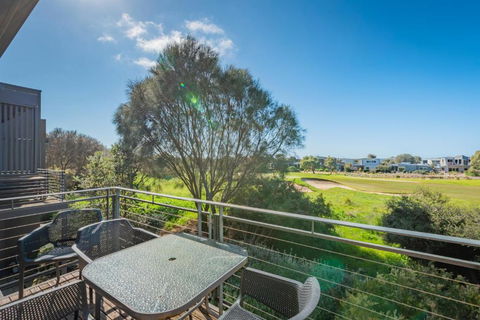 Stylish 3 Bedroom Condo - Accommodation Port Macquarie 5