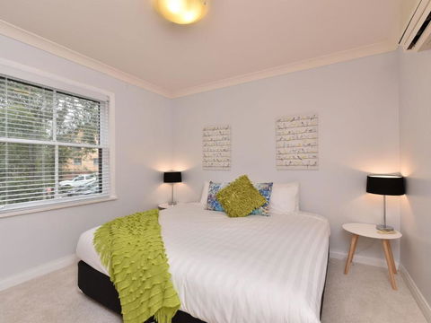 Villa Joie De Vie Located Within Cypress Lakes - Accommodation Port Macquarie 3