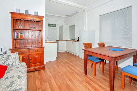 Easy Going Holiday Unit On McKenzie MK6 - Accommodation Port Macquarie 2