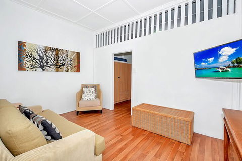 Easy Going Holiday Unit On McKenzie MK6 - Accommodation Port Macquarie 3