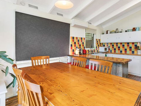 Hakea Bush Cabin - Accommodation Port Macquarie 4