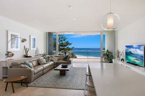 Oceanfront Penthouse Stylish & Luxurious. - Accommodation Port Macquarie 0