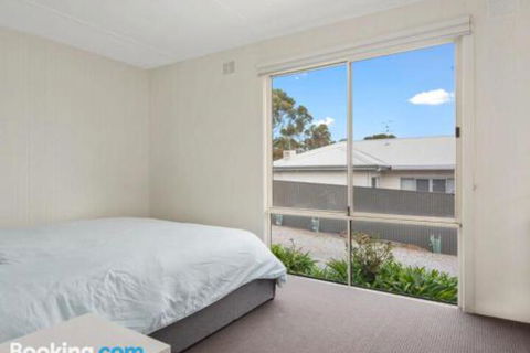EdAn Beachhouse 21 Laronde - Accommodation Port Macquarie 5