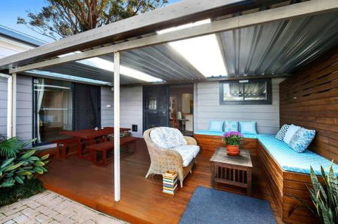 Comfortable Queen Sized Room Near Tuggerah Lake - Accommodation Port Macquarie 5