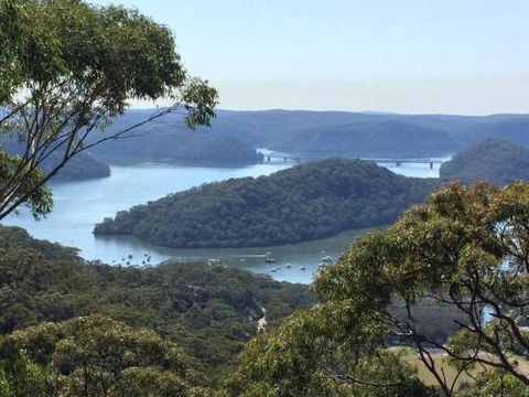 Comfortable Queen Sized Room Near Tuggerah Lake - Accommodation Port Macquarie 3