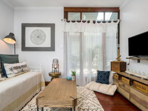 Black Beauty Studio - Accommodation Port Macquarie 6