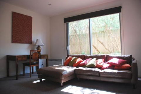 SURF Side SECRET INVERLOCH - Accommodation Port Macquarie 1