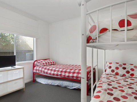 Beach Fun 11 Broadbeach Drive - Accommodation Port Macquarie 6
