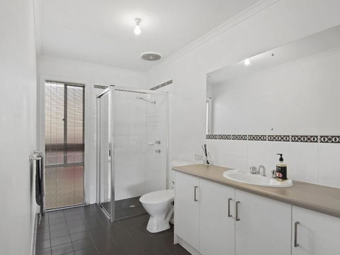 Beach Fun 11 Broadbeach Drive - Accommodation Port Macquarie 5