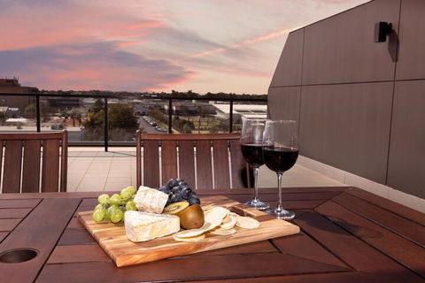 Enjoy Penthouse Living In The CBD - Accommodation Port Macquarie 5