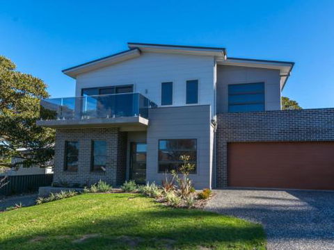 COASTLINE Boat Harbour Gerringong 4pm Check Out Sundays - Accommodation Port Macquarie 6