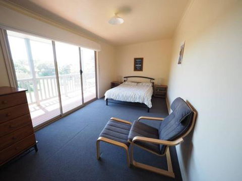 Sunset Deck Beach House Sandy Point - Accommodation Port Macquarie 1