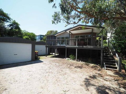 Sleepy Hollow Sandy Point - Accommodation Port Macquarie 1