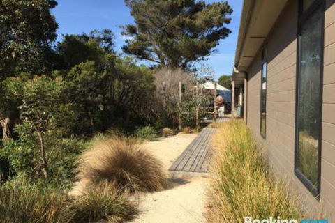 3 Anderson Avenue Sandy Point - Accommodation Port Macquarie 0