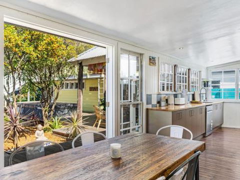 THE OASIS Werri Beach 4pm Check Out Sundays - Accommodation Port Macquarie 4