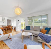 MOBYS at HYAMS Hyams Beach 4pm check out Sundays - Accommodation Port Macquarie