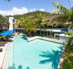 BY THE SEA SHORE STUNNING UNIT POOL SPA WIFI. - Accommodation Port Macquarie