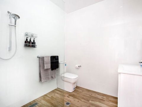 Callies Retreat I Pet Friendly I 3 Min Walk To Beach - Accommodation Port Macquarie 1