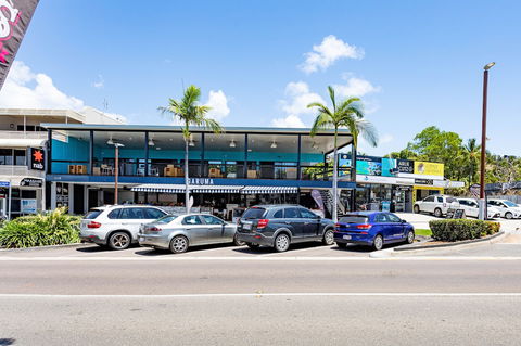 Airlie Sun & Sand Accommodation 2 - Accommodation Port Macquarie 0