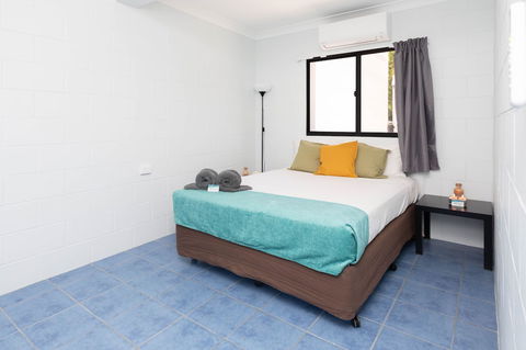 Airlie Sun & Sand Accommodation 3 - Accommodation Port Macquarie 5