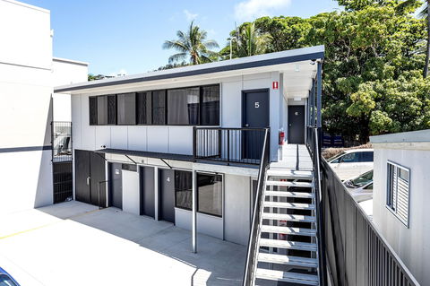 Airlie Sun & Sand Accommodation Studio 1 - Accommodation Port Macquarie 1