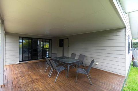 34 Ash Avenue Sandy Point - Accommodation Port Macquarie 2