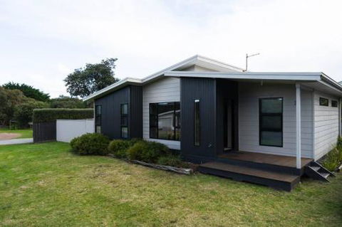 34 Ash Avenue Sandy Point - Accommodation Port Macquarie 3