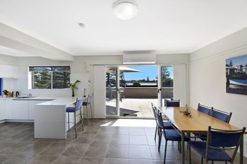 Lakeshore Apartment 3 - Accommodation Port Macquarie 3