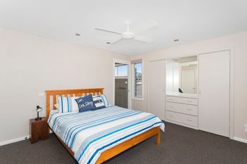 DOLPHIN VIEWS - Accommodation Port Macquarie 5