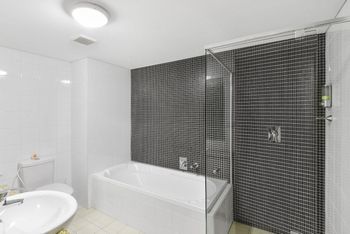 Sorrento Apartment 401 - Accommodation Port Macquarie 2