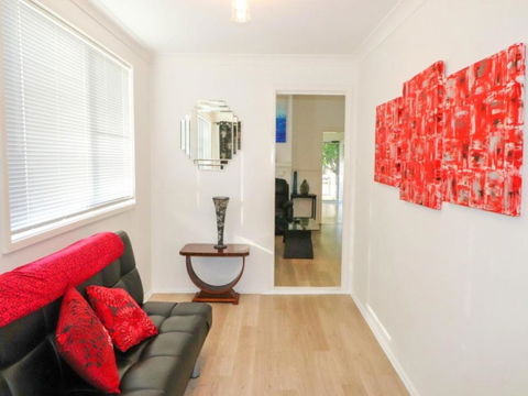 Waterside Retreat - Accommodation Port Macquarie 2