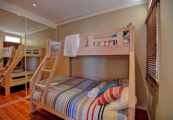 Ocean Parade By The Beach Unit - Accommodation Port Macquarie 1