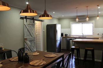 Tranquil 3 Bedroom Next To National Park - Accommodation Port Macquarie 0